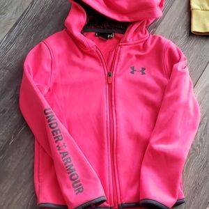Girls 6 (small) under armour zip up hoody